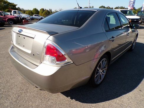 Used 2009 Ford Fusion SE image 4