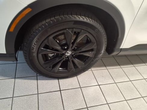 Certified 2025 Honda CR-V Sport Touring image 5