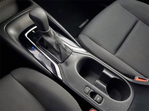 Used 2024 Toyota Corolla LE image 22