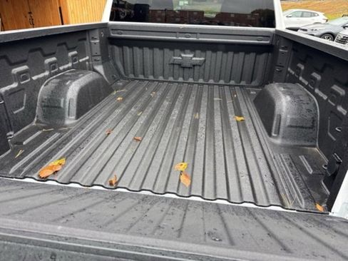 New 2026 Chevrolet Silverado 1500 LT w/ LPO, Dark Essentials Package image 10