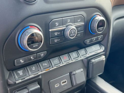 Used 2021 Chevrolet Silverado 2500 High Country w/ Z71 Off-Road Package image 19