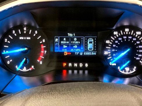 Used 2019 Ford Edge SEL image 27