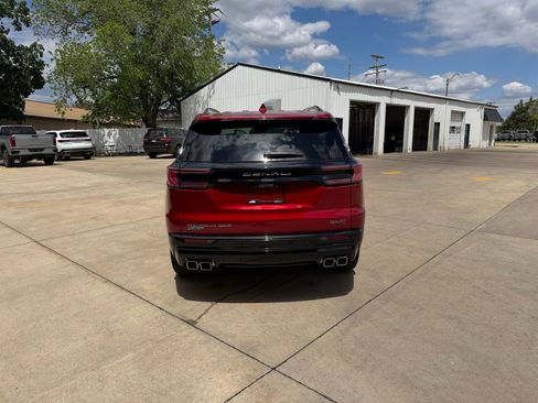 New 2026 GMC Acadia Denali Ultimate w/ LPO, Floor Liner Package AWD/4WD image 31