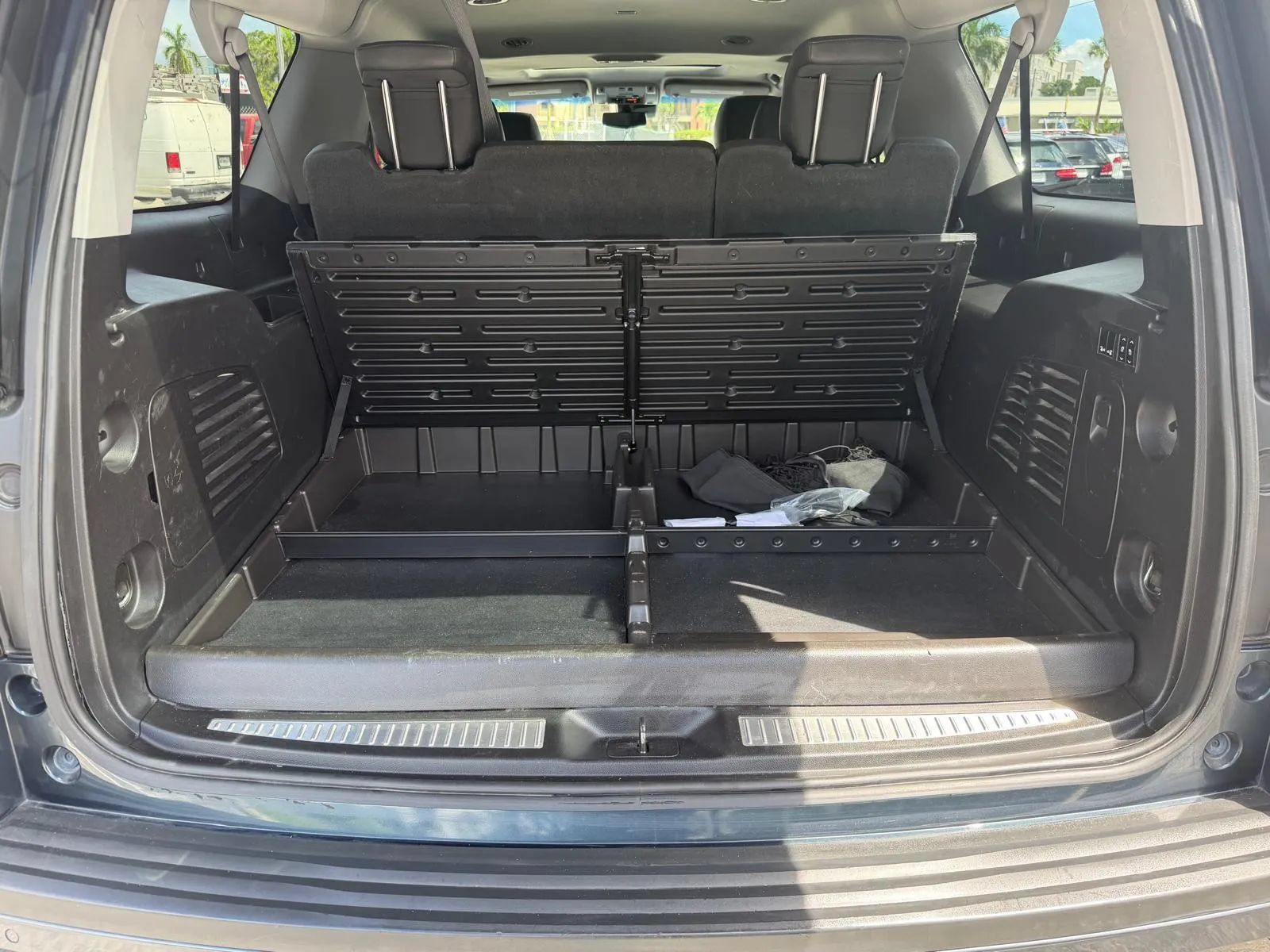 Used 2019 Cadillac Escalade ESV Luxury AWD/4WD image 48