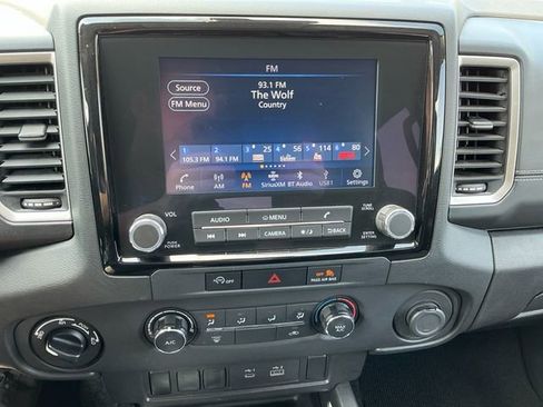 Used 2024 Nissan Frontier SV image 22