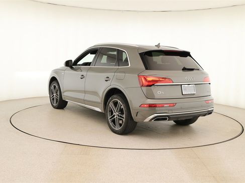 Certified 2023 Audi Q5 e Premium Plus w/ Premium Plus Package image 3