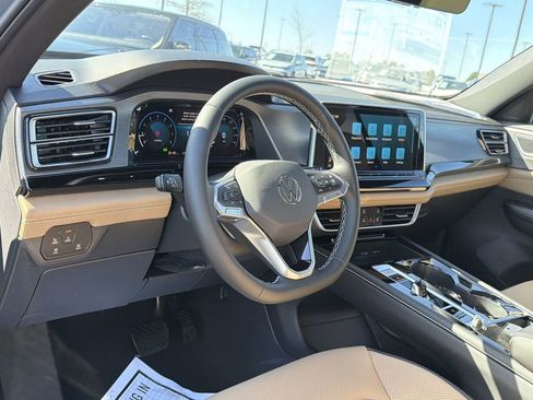 New 2026 Volkswagen Atlas Cross Sport SE image 10