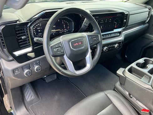 Used 2025 GMC Sierra 1500 SLT RWD image 18