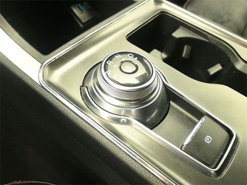 Used 2024 Ford Edge ST-Line image 18