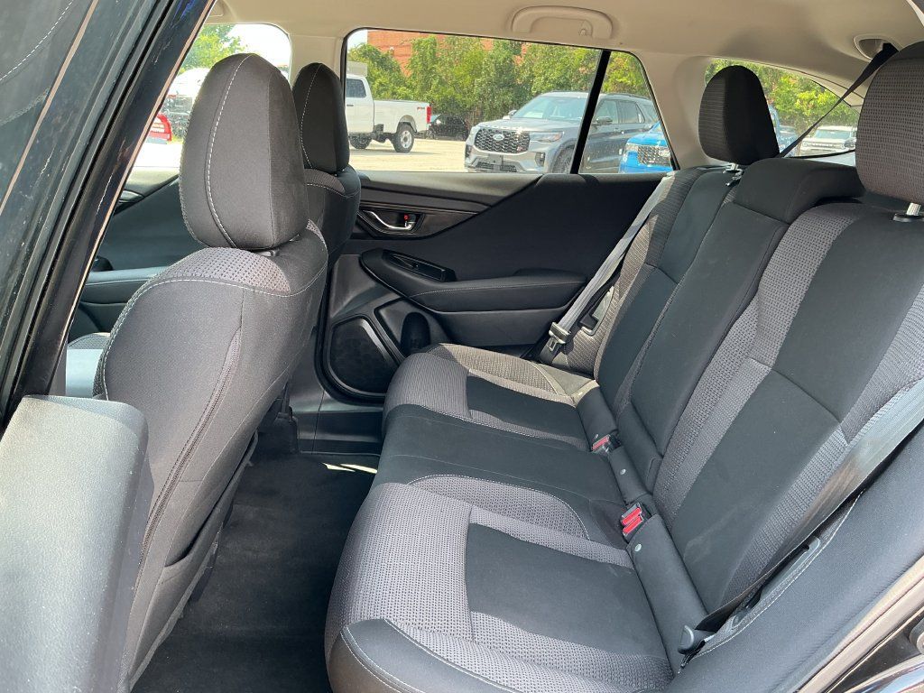 Used 2023 Subaru Outback Premium AWD/4WD image 19