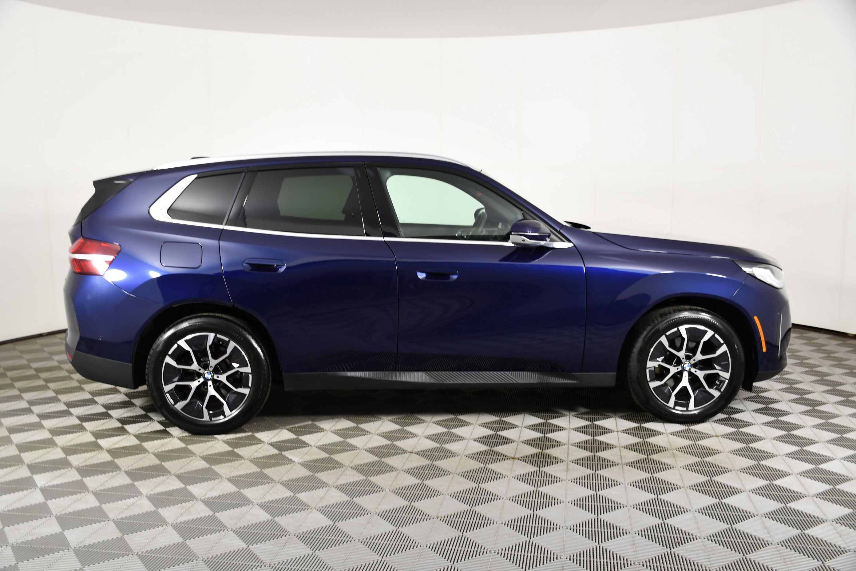 Used 2026 BMW X3 xDrive30i AWD/4WD image 5