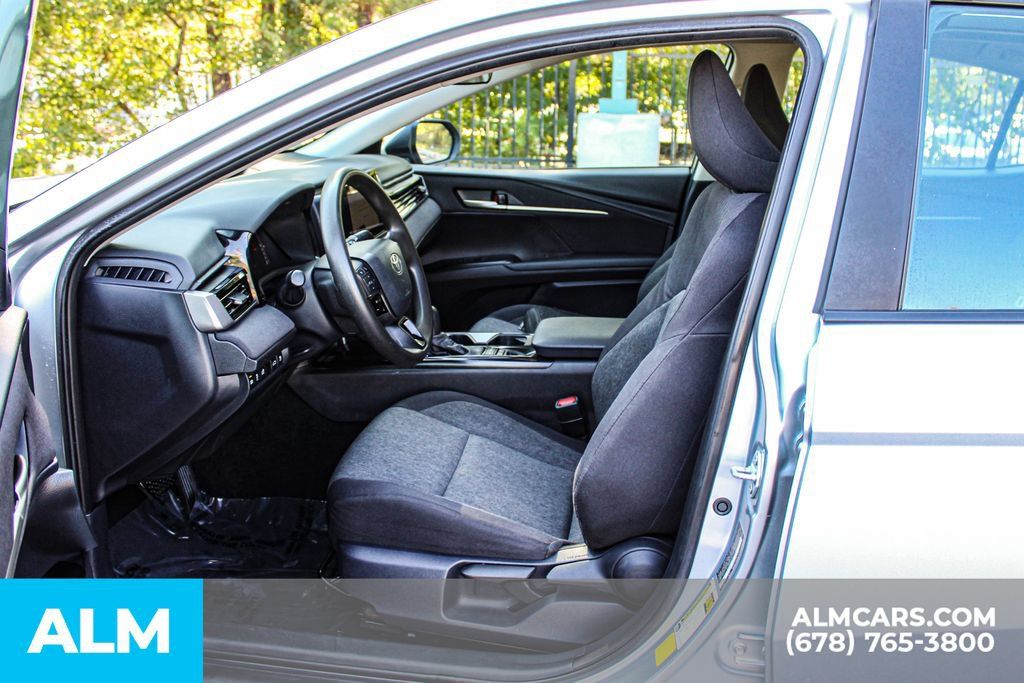 Used 2025 Toyota Camry LE FWD image 16