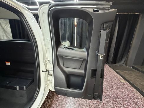 Used 2019 Toyota Tacoma SR RWD image 28