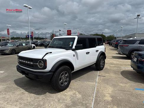 Used 2025 Ford Bronco Big Bend AWD/4WD image 3