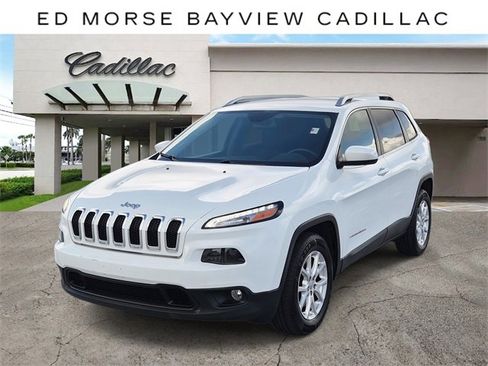 Used 2015 Jeep Cherokee Latitude w/ Cold Weather Group image 1