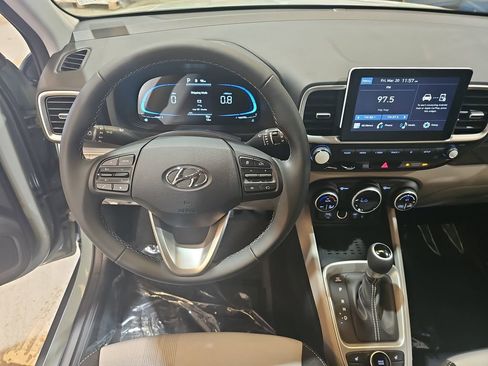 New 2026 Hyundai Venue SEL image 17
