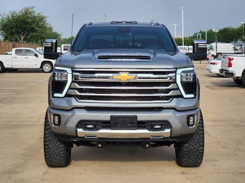 Used 2024 Chevrolet Silverado 2500 High Country w/ Technology Package AWD/4WD image 11
