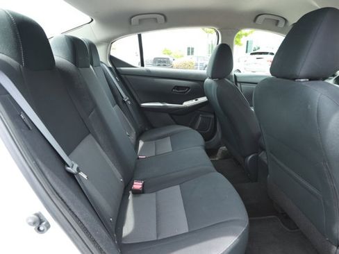 Used 2024 Nissan Sentra SV FWD image 27
