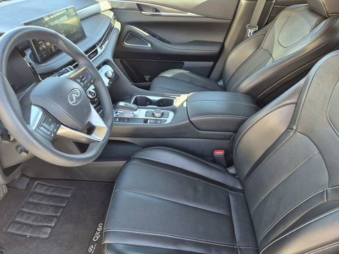 Used 2025 INFINITI QX60 Luxe w/ Vision Package image 19