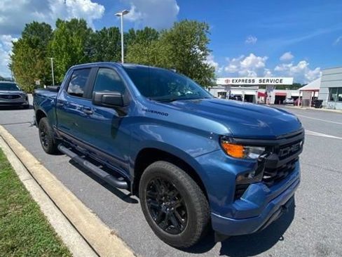 Used 2024 Chevrolet Silverado 1500 Custom w/ Turbomax Blackout Package AWD/4WD image 10