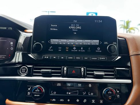Used 2023 Nissan Pathfinder Platinum FWD image 28
