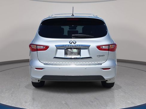Used 2015 INFINITI QX60 FWD w/ Deluxe Touring Package image 7