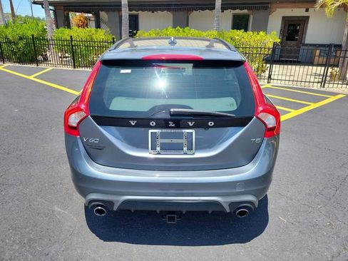 Used 2018 Volvo V60 T5 Dynamic w/ Vision Package FWD image 8