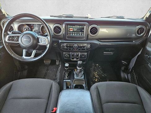 Used 2019 Jeep Wrangler Unlimited Sahara AWD/4WD image 21
