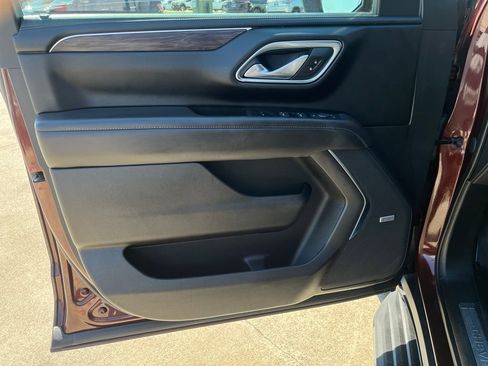 Used 2023 Chevrolet Tahoe LT image 13