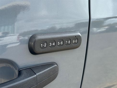 Used 2021 Ford Transit 350 XLT RWD image 9