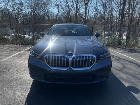 Used 2025 BMW 530i image 4