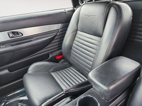 Used 2003 Ford Thunderbird RWD image 13