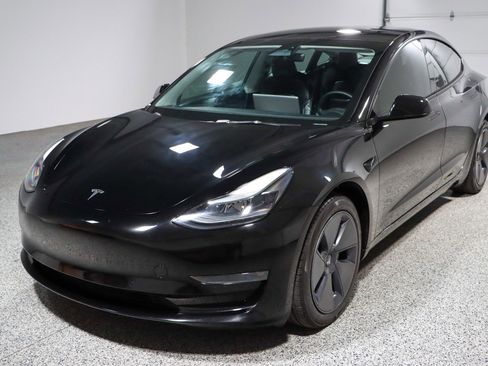 Used 2022 Tesla Model 3 Long Range AWD/4WD image 26
