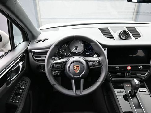 New 2026 Porsche Macan S AWD/4WD image 18