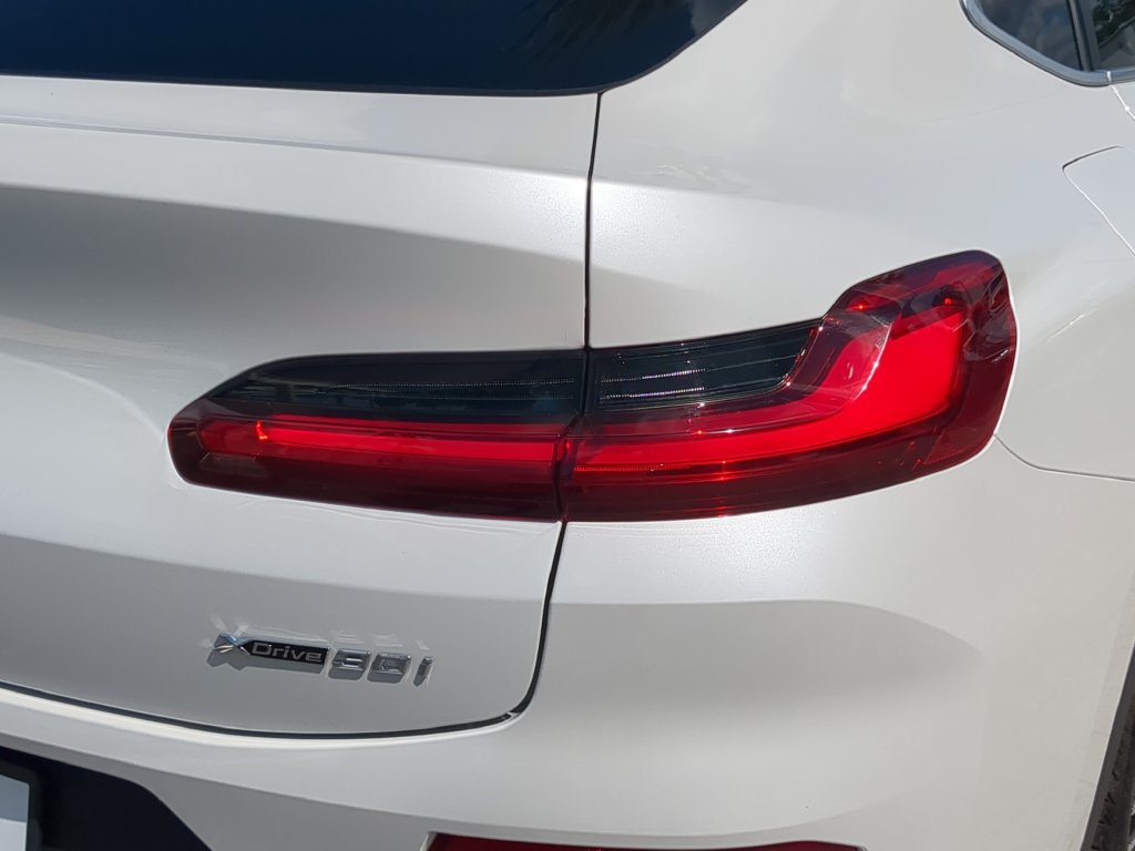 Used 2024 BMW X4 xDrive30i w/ Premium Package AWD/4WD image 8