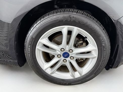 Used 2018 Ford Fusion SE w/ Fusion SE Technology Package image 30