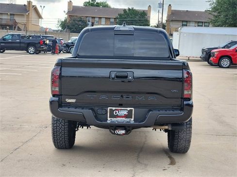 Used 2023 Toyota Tacoma TRD Off-Road AWD/4WD image 14