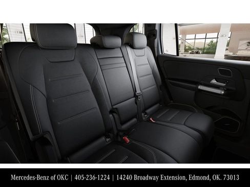 New 2026 Mercedes-Benz GLB 35 AMG 4MATIC image 5