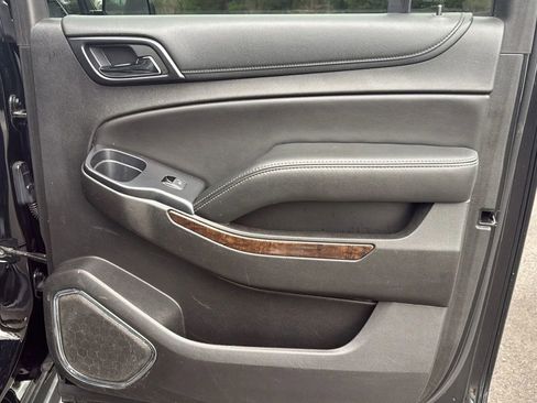 Used 2017 Chevrolet Suburban LT image 52