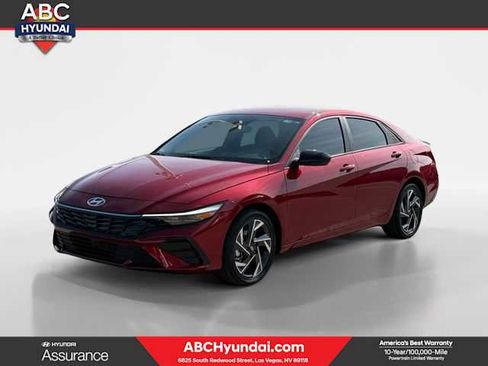 Certified 2025 Hyundai Elantra SEL image 1