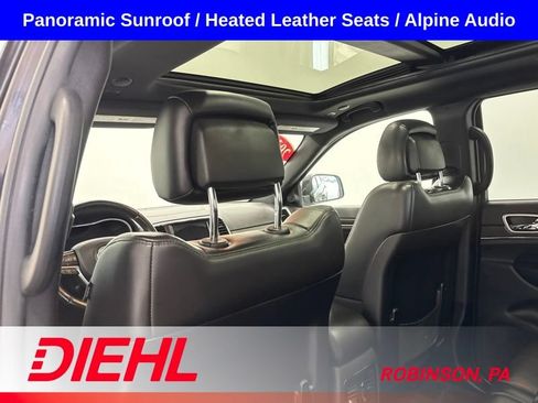Used 2018 Jeep Grand Cherokee Limited AWD/4WD image 19