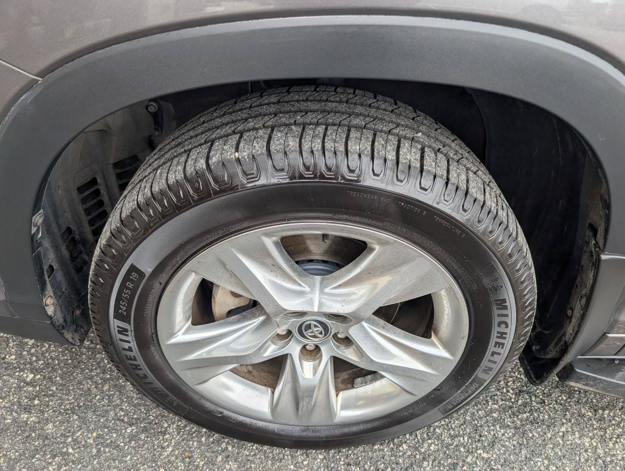 Used 2016 Toyota Highlander Limited FWD image 10