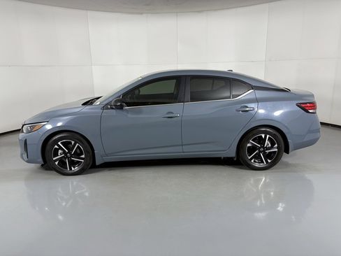 Used 2024 Nissan Sentra SV w/ All-Weather Package image 5