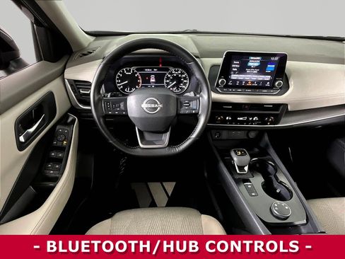 Certified 2025 Nissan Rogue SV AWD/4WD image 8