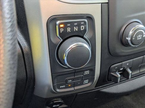 Used 2017 RAM 1500 Classic SLT AWD/4WD image 13