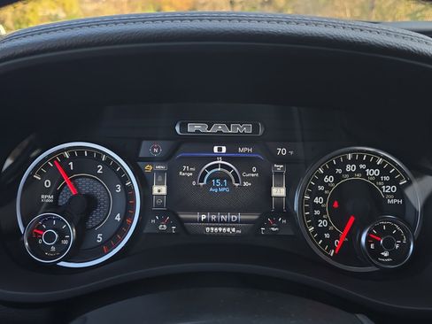 Used 2024 RAM 3500 Laramie w/ Towing Technology Group image 18