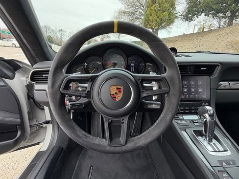 Used 2019 Porsche 911 GT3 RS image 16
