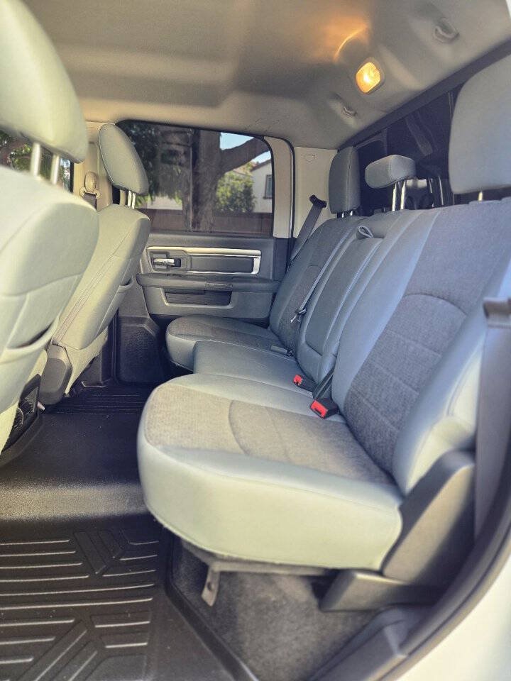 Used 2017 RAM 1500 Big Horn RWD image 46