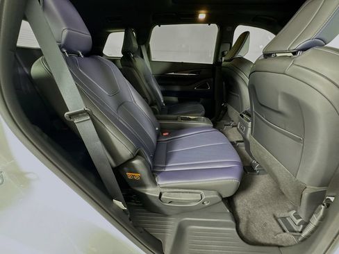 Certified 2026 INFINITI QX60 Sport w/ Dark Cargo Package AWD/4WD image 39
