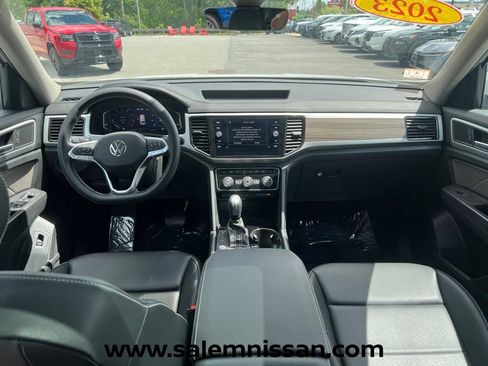 Used 2023 Volkswagen Atlas SEL AWD/4WD image 17
